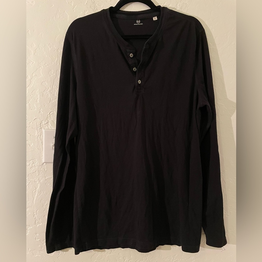 AG Adriano Goldschmied men’s long sleeve Henley. Black. XL. EUC.